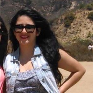 Meet your Posher, Ileana